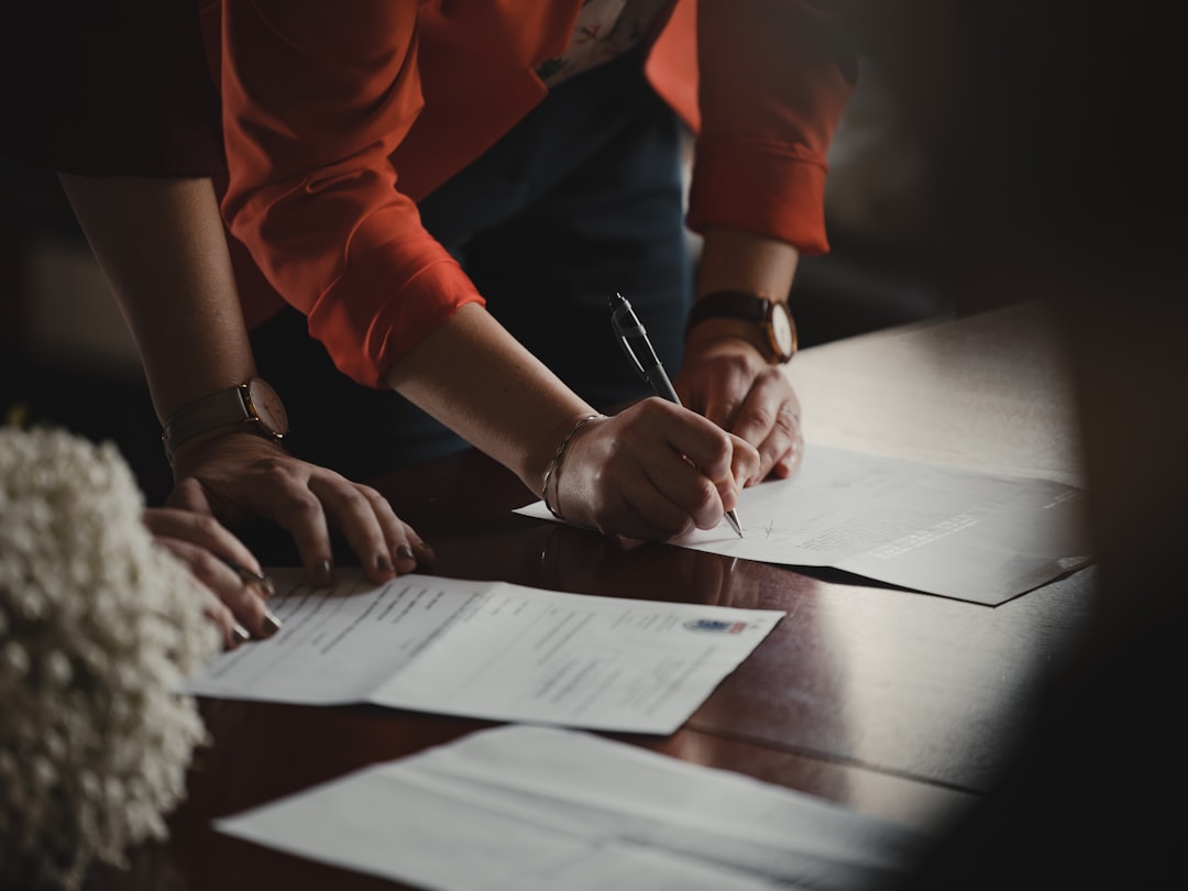 Glossaire immobilier : mandat de vente, mandat de recherche et honoraires d'agence