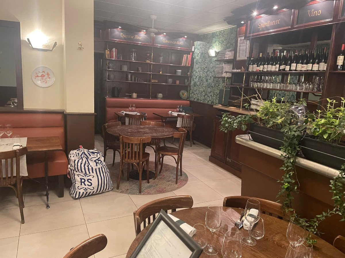 Photo mobile 6 | Paris (75017) | Fonds de commerce de 71.00 m² |  | 123200 € |  Référence: 182689JCL