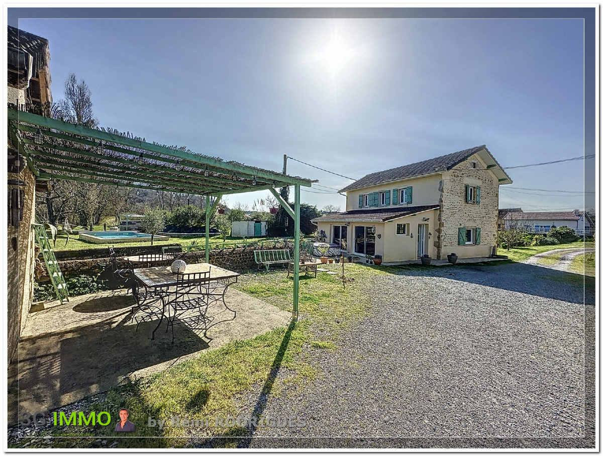 Photo mobile 2 | Pau (64000) | Maison de 135.10 m² | Type 5 | 395000 € |  Référence: 186215RR