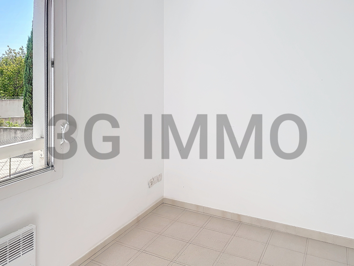 Photo mobile 5 | Nimes (30900) | Appartement de 50.00 m² | Type 2 | 113000 € |  Référence: 193579HM