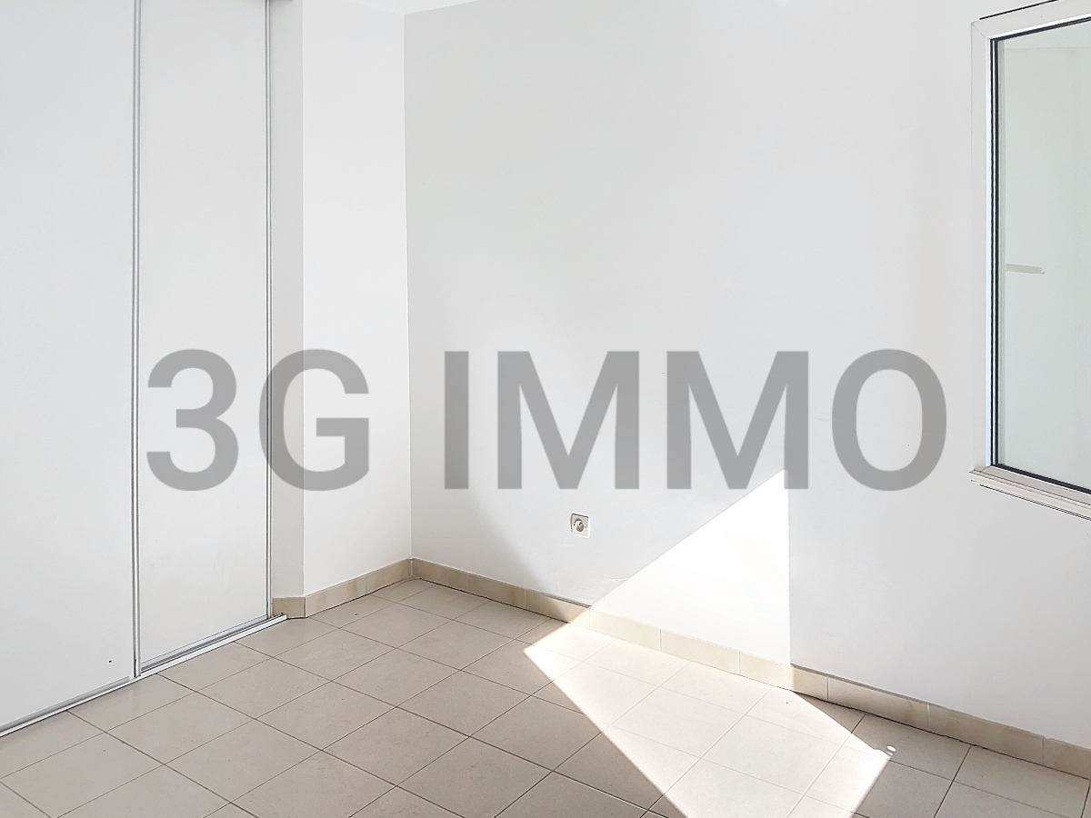 Photo mobile 6 | Nimes (30900) | Appartement de 50.00 m² | Type 2 | 113000 € |  Référence: 193579HM