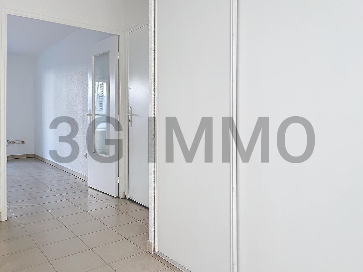 Photo mobile 8 | Nimes (30900) | Appartement de 50.00 m² | Type 2 | 113000 € |  Référence: 193579HM