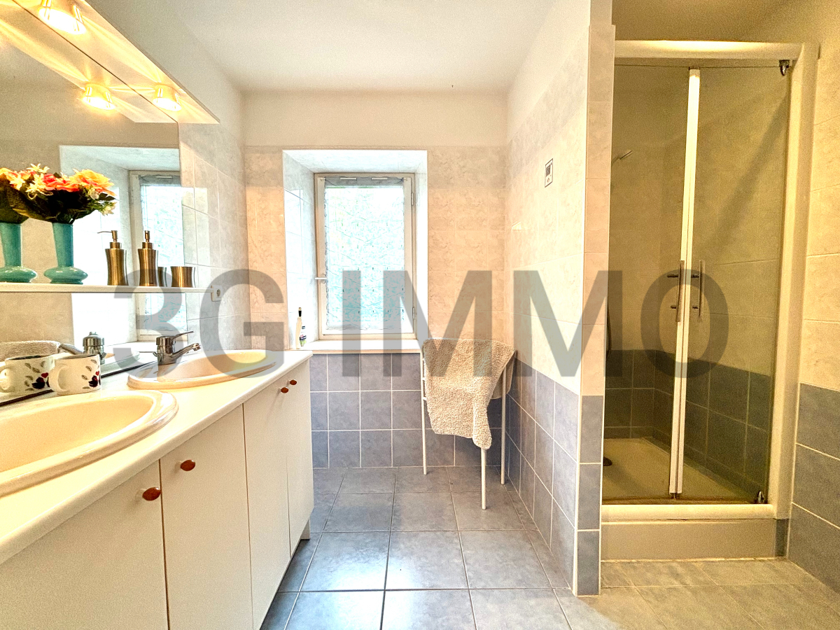 Photo mobile 6 | Villandraut (33730) | Maison de 212.00 m² | Type 7 | 298500 € |  Référence: 194210JL