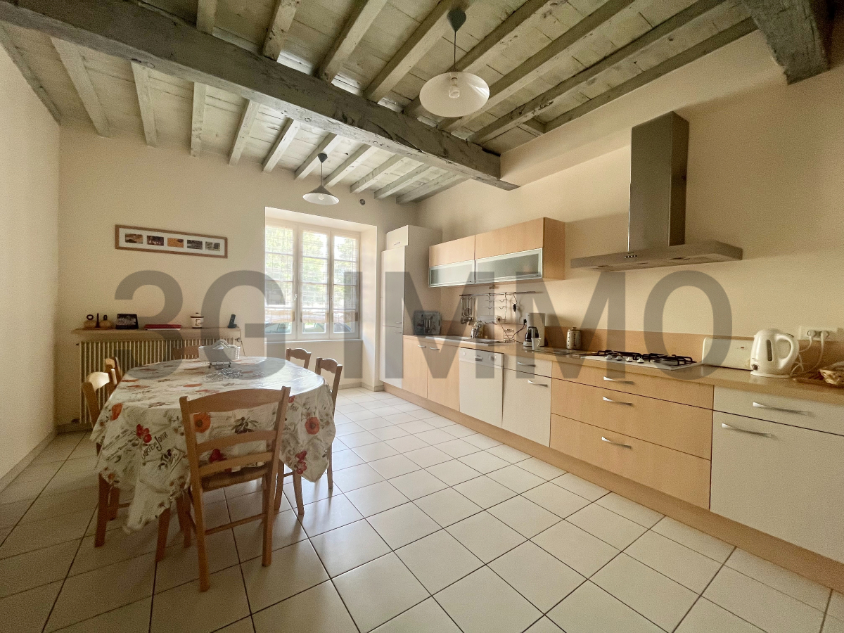 Photo mobile 9 | Villandraut (33730) | Maison de 212.00 m² | Type 7 | 298500 € |  Référence: 194210JL